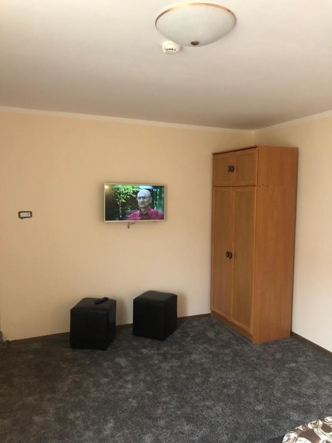 Pensiunea Flora Piatra Neamţ Esterno foto